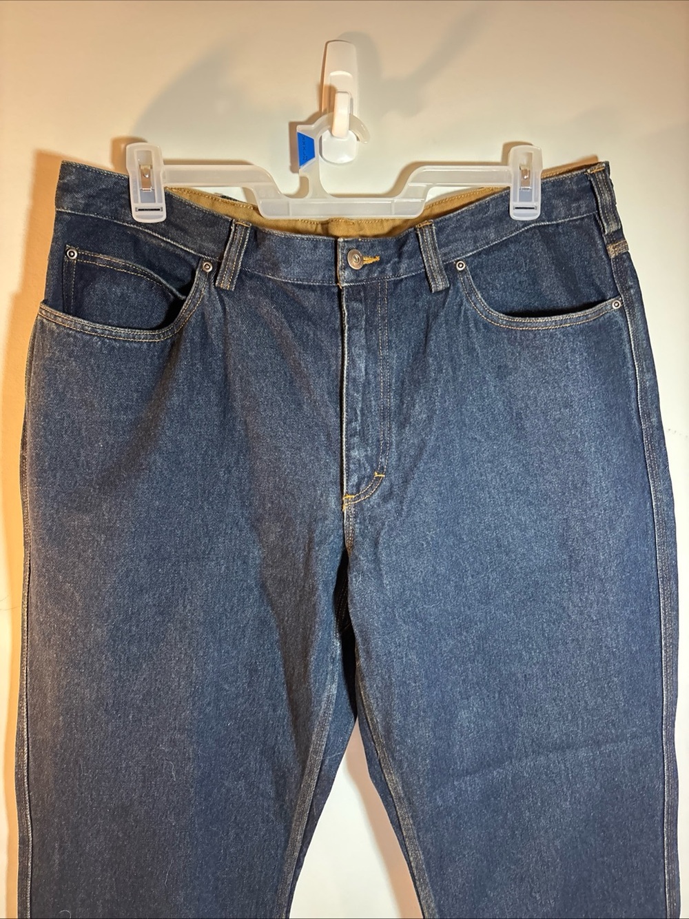 Duluth Trading Co Relaxed Fit Jeans in Indigo Blue 40X30. /421